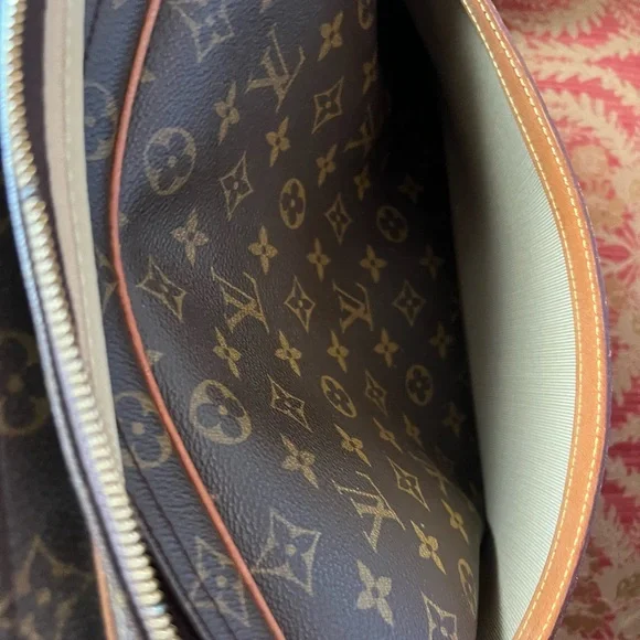 Louis Vuitton Reporter GM Bag - Picture 6 of 13